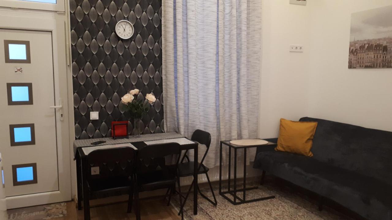 M&M Apartment Budapest House Bagian luar foto