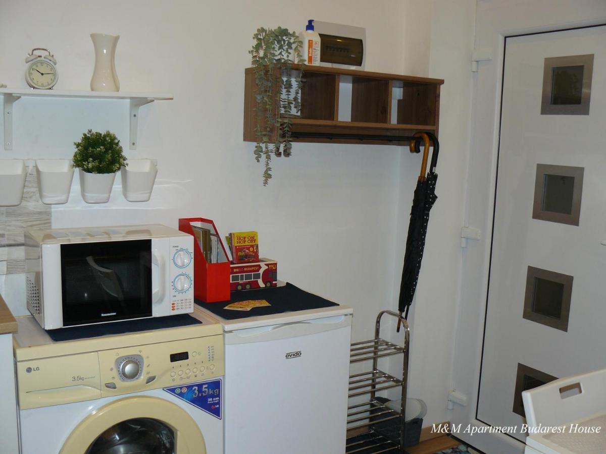 M&M Apartment Budapest House Bagian luar foto