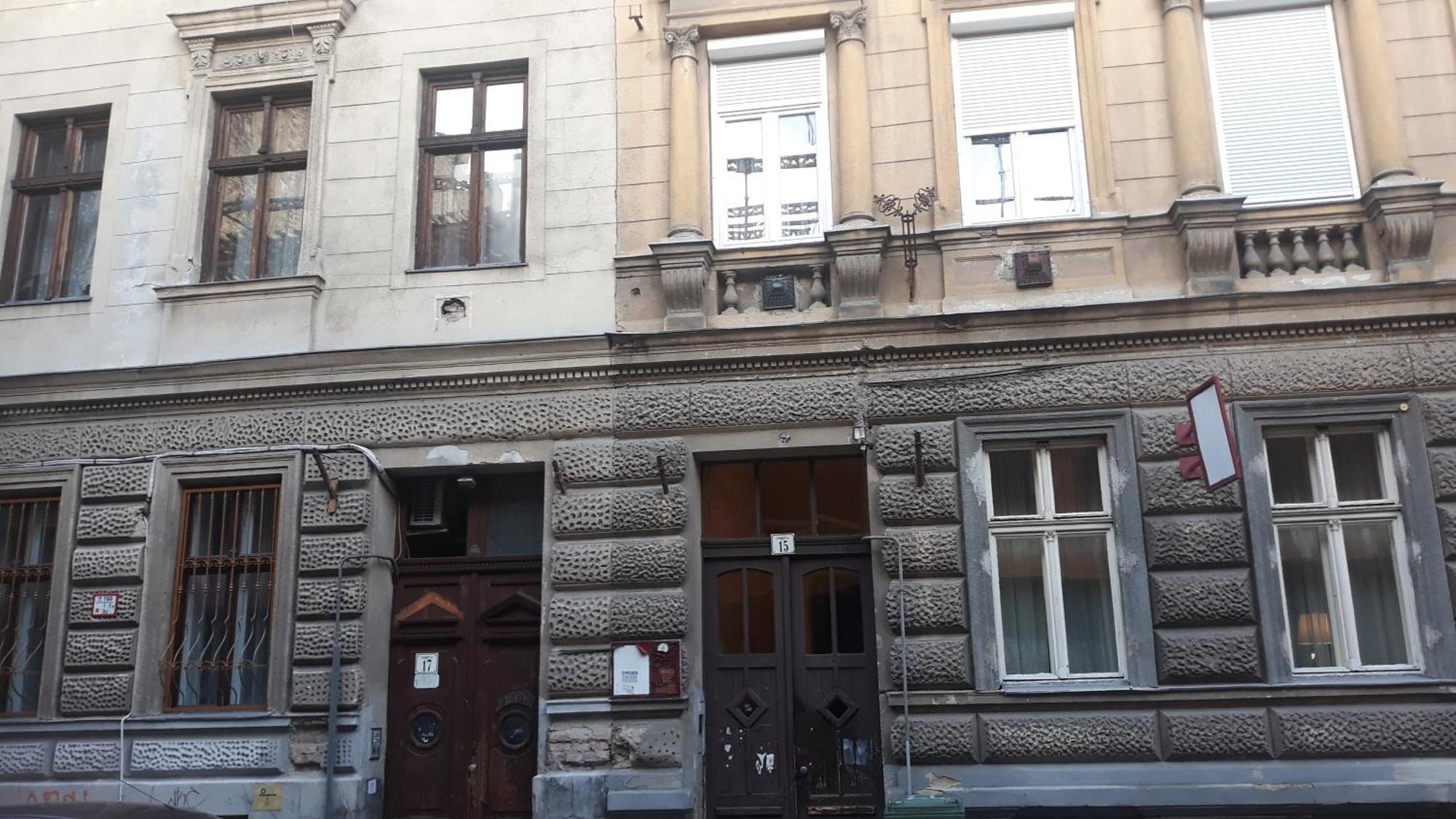 M&M Apartment Budapest House Bagian luar foto
