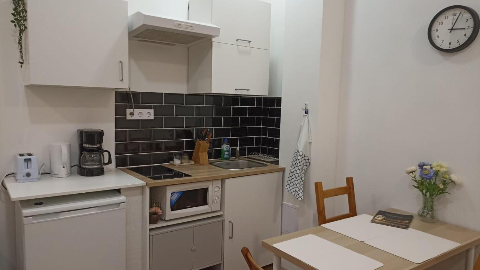 M&M Apartment Budapest House Bagian luar foto