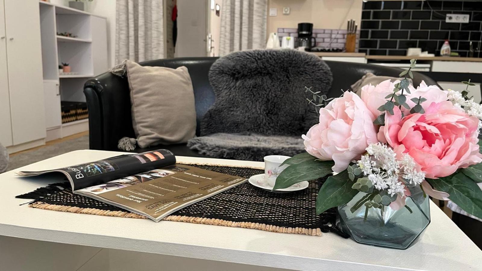 M&M Apartment Budapest House Bagian luar foto