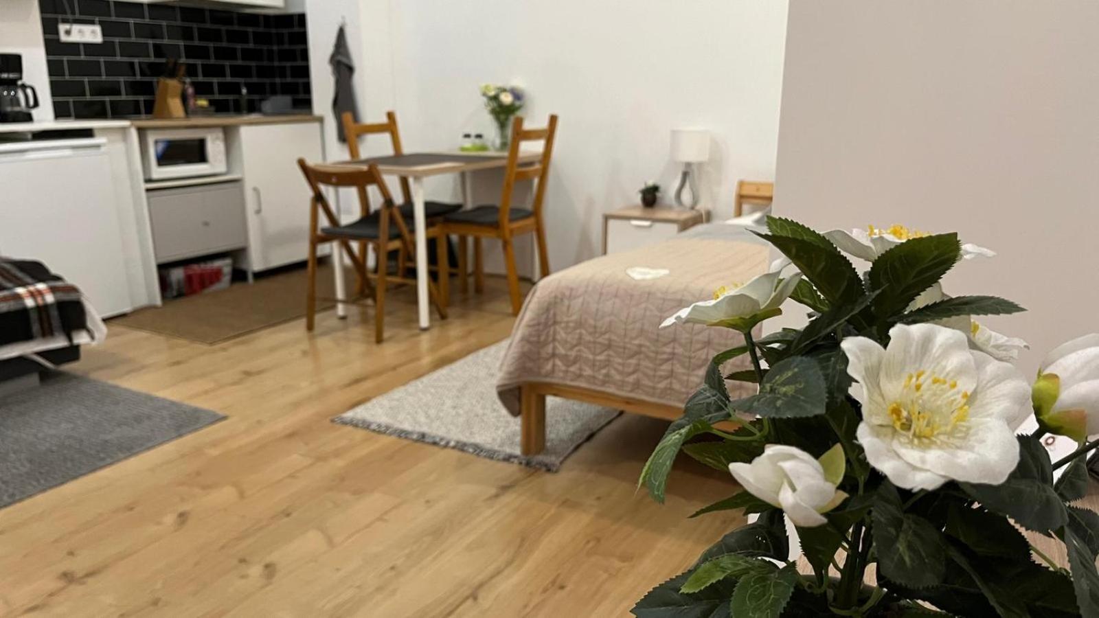 M&M Apartment Budapest House Bagian luar foto