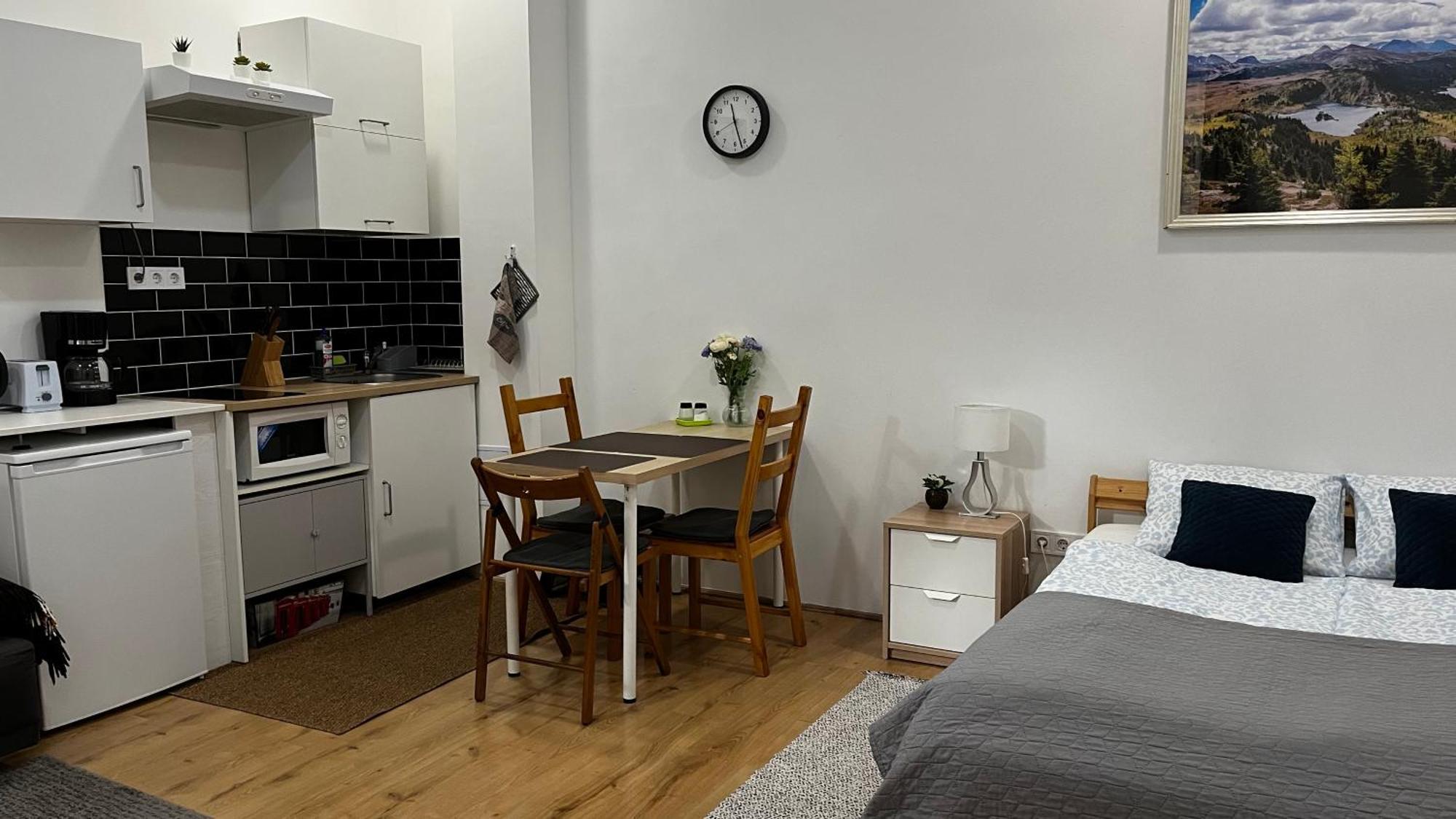 M&M Apartment Budapest House Bagian luar foto